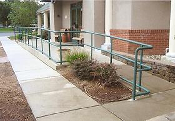 Pipe railing