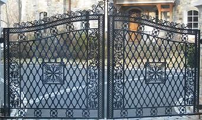 Custom estate gate